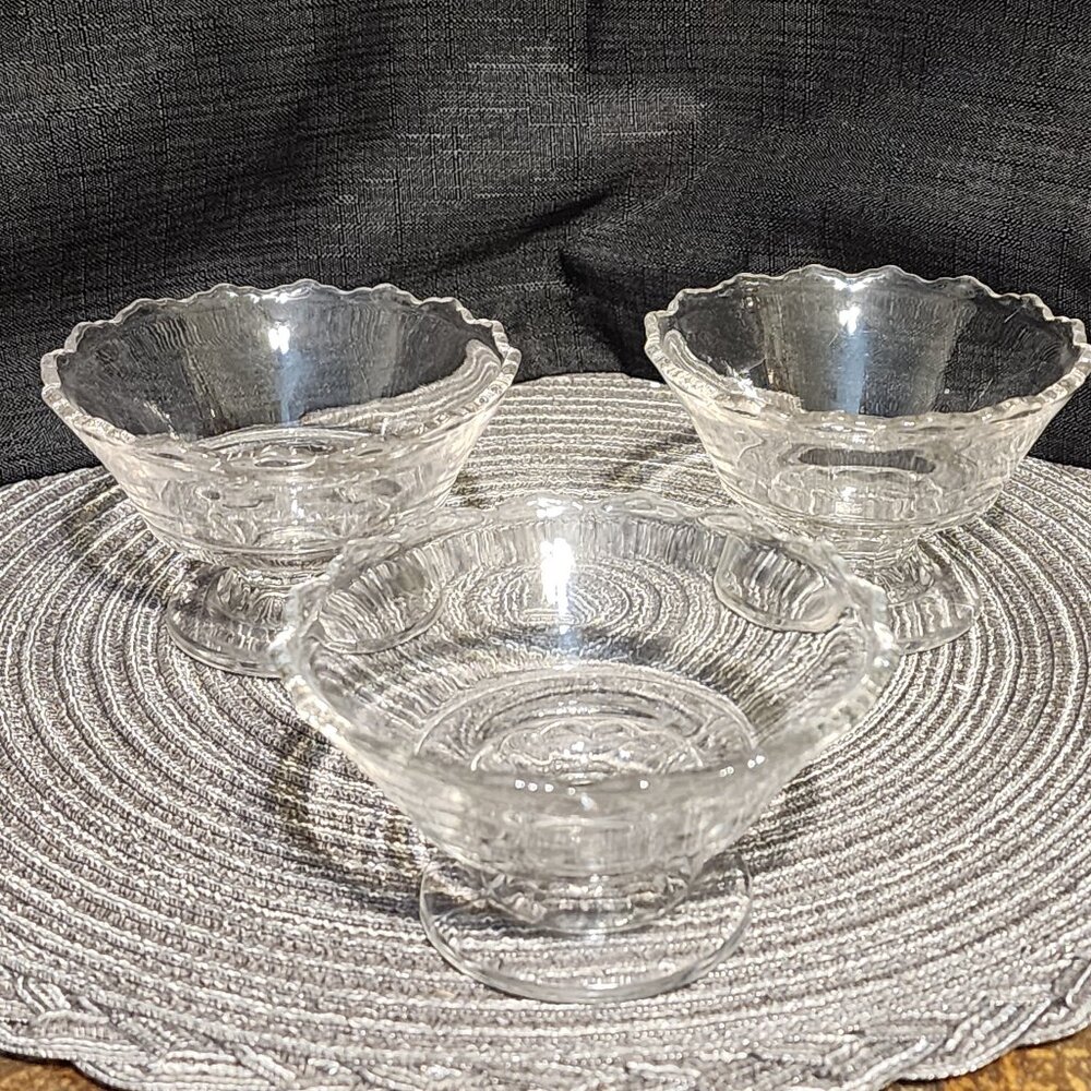3 VTG fruit / ice cream cups